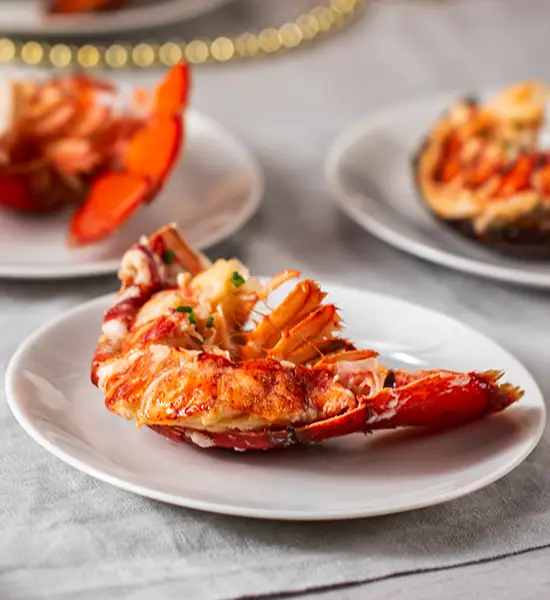 Buy 7, Get 7 Free: SPLIT LOBSTER TAILS (4-5 OZ)